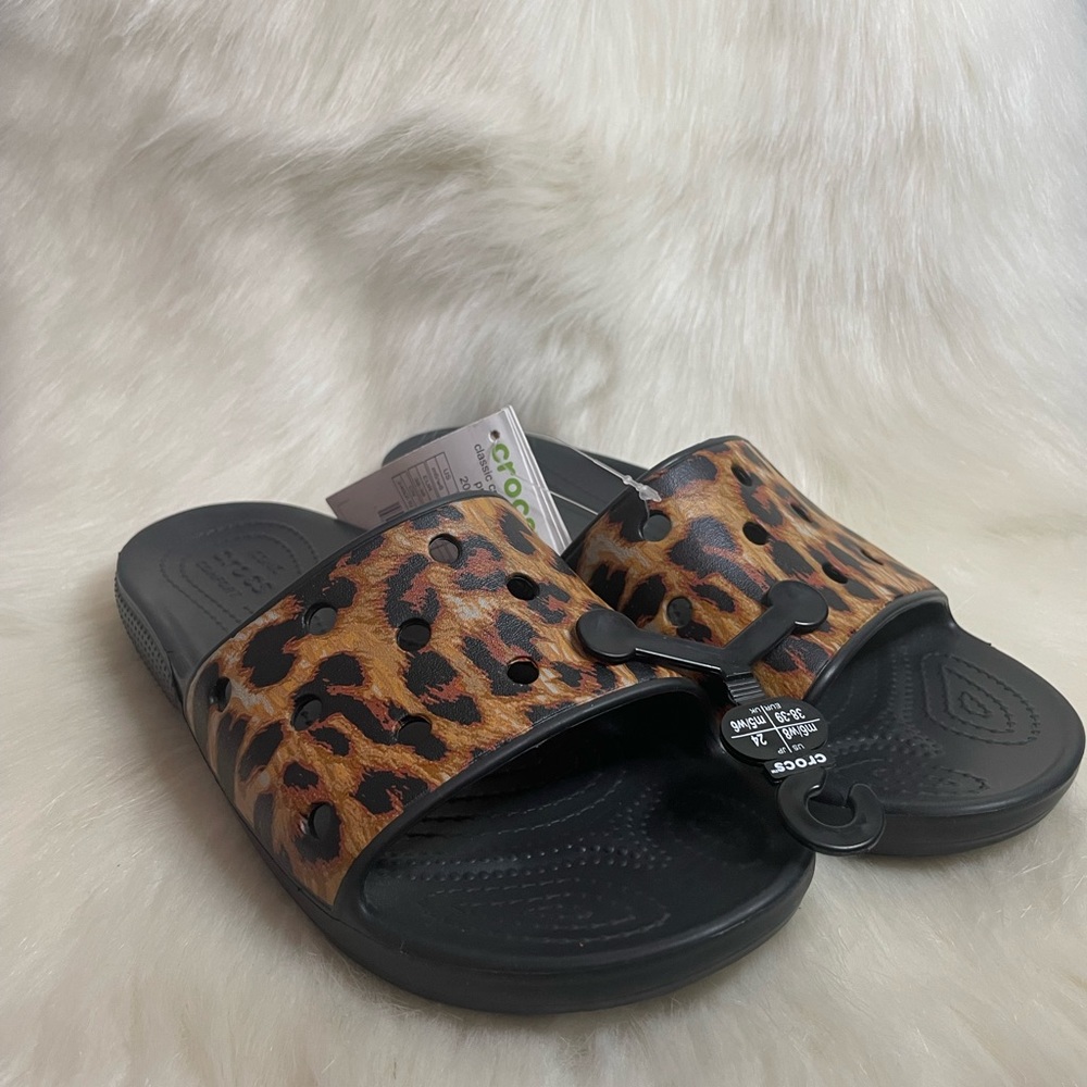 New Crocs Leopard Cheetah Animal print slides NWT Size 8
